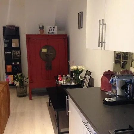 Central Garden Apartman